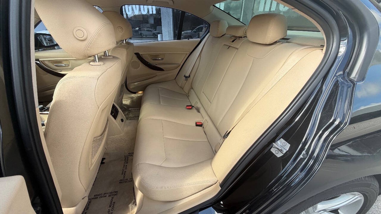 Used 2014 BMW 328i Sedan RWD image 11