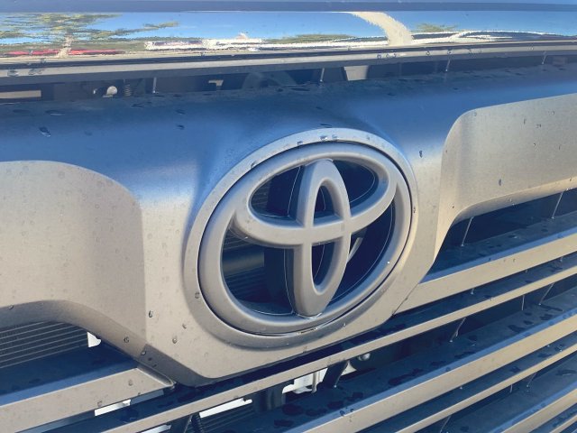 Used 2024 Toyota Tundra SR AWD/4WD image 28