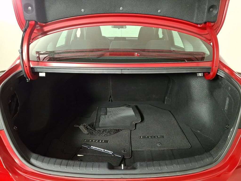 Used 2023 Kia Forte LXS w/ LXS Technology Package FWD image 28