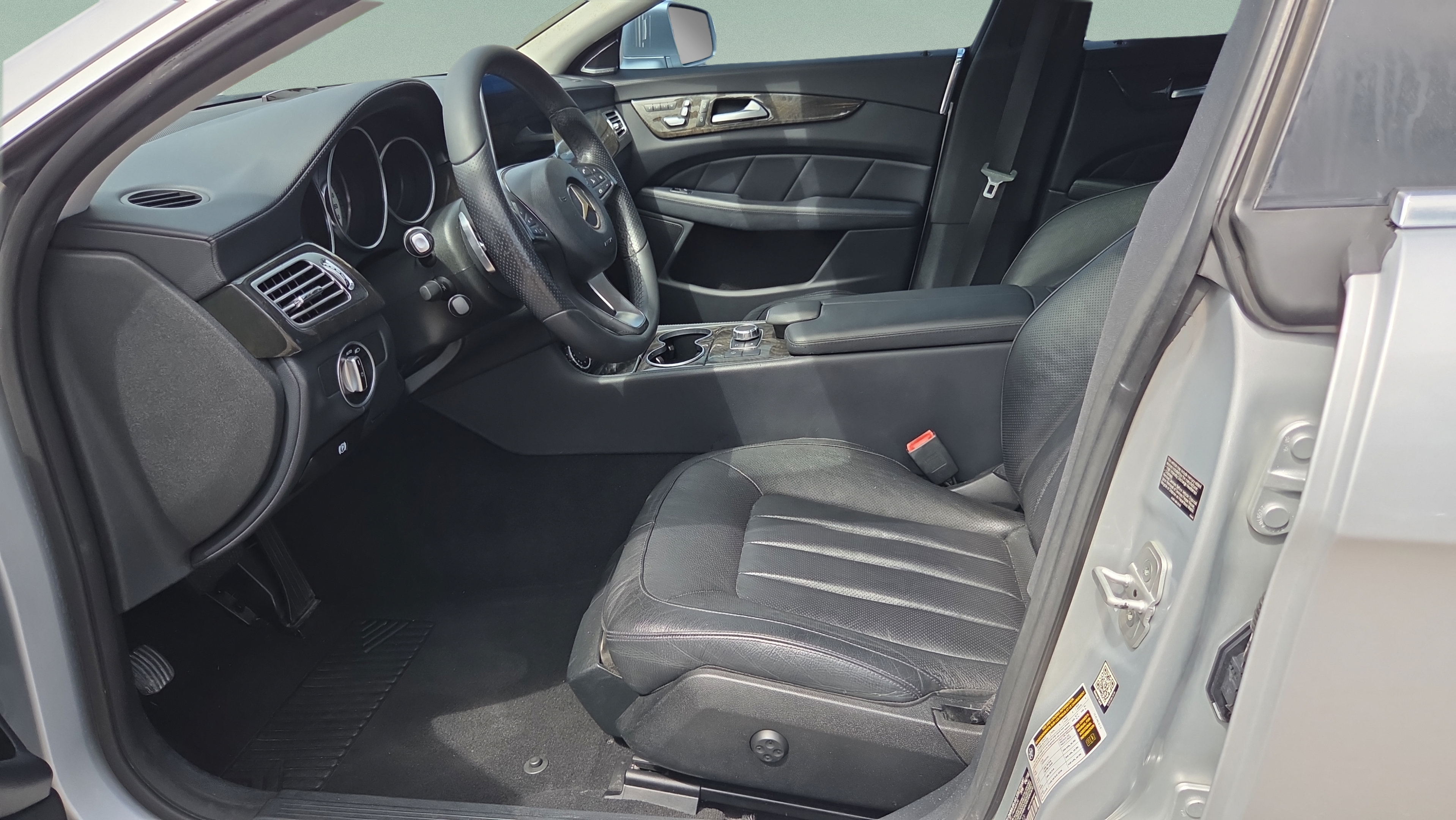 Used 2015 Mercedes-Benz CLS 400 image 2