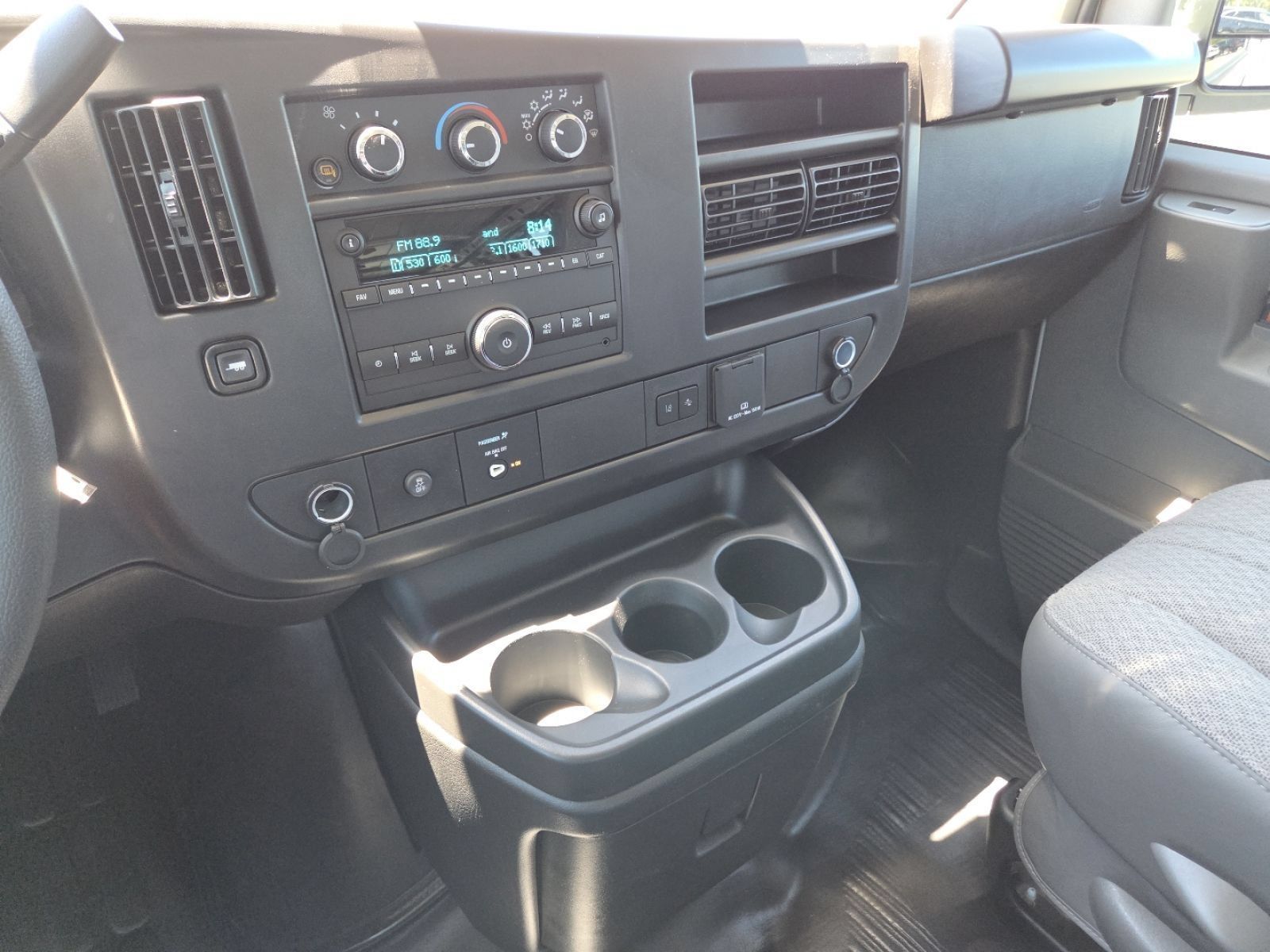 New 2026 GMC Savana 3500 Extended w/ Driver Convenience Package RWD image 25