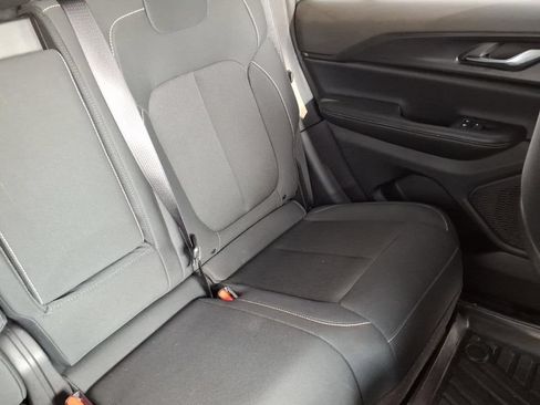 Used 2024 Jeep Grand Cherokee Laredo RWD image 19