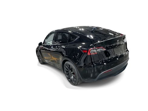 Certified 2023 Tesla Model Y Performance AWD/4WD image 4