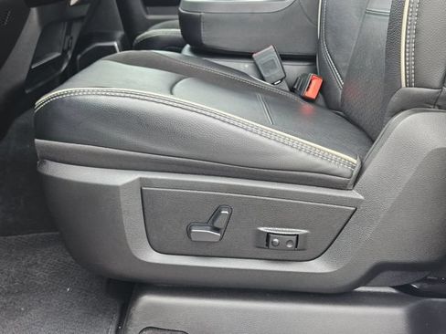 Used 2024 RAM 2500 Laramie AWD/4WD image 23