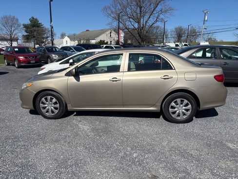 Used 2009 Toyota Corolla LE FWD image 3