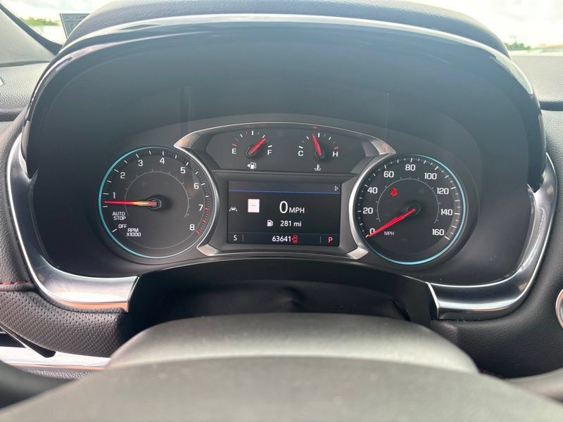 Used 2023 Chevrolet Traverse RS AWD/4WD image 36