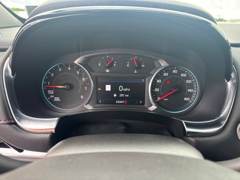 Used 2023 Chevrolet Traverse RS AWD/4WD image 36