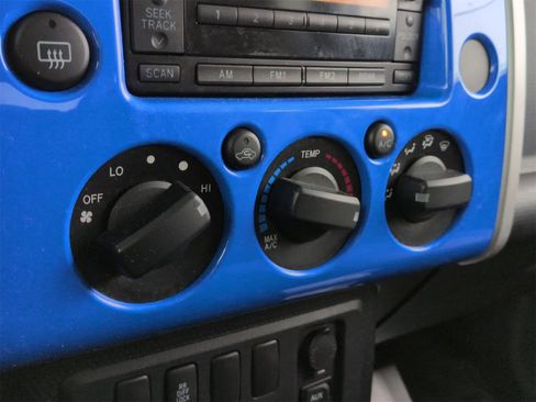 Used 2007 Toyota FJ Cruiser 4WD image 27