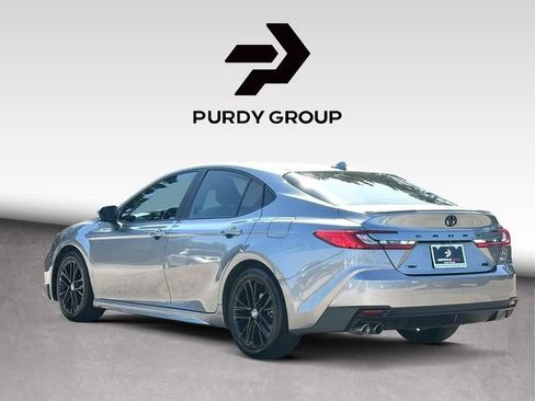 Used 2025 Toyota Camry SE w/ Convenience Package FWD image 6