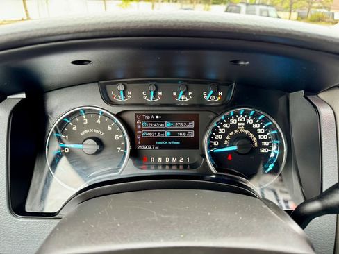 Used 2012 Ford F150 XLT w/ XLT Chrome Pkg image 12