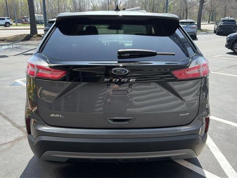 Certified 2024 Ford Edge SEL w/ Convenience Package AWD/4WD image 4