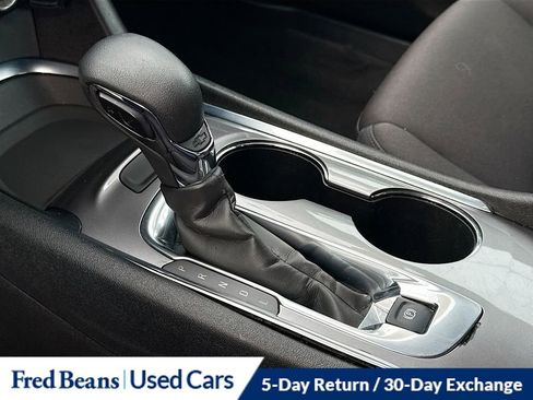 Used 2023 Chevrolet Malibu LT image 17