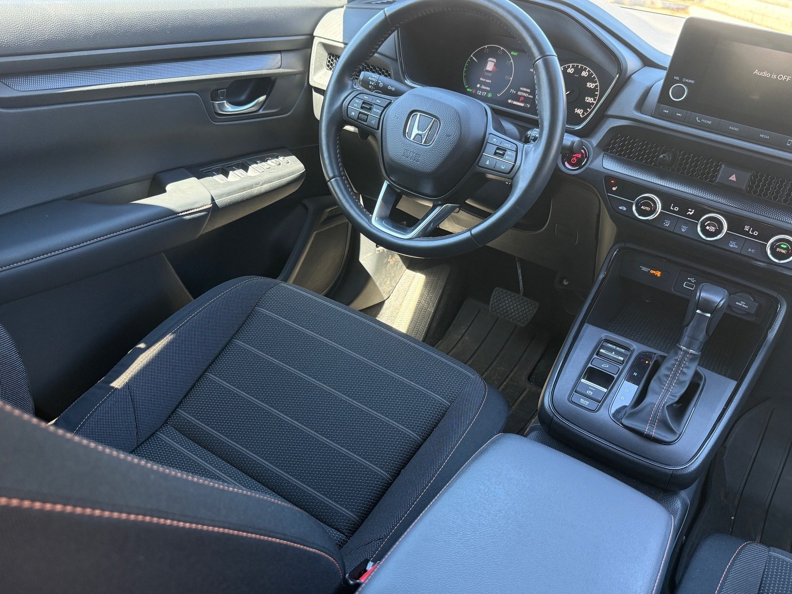Used 2024 Honda CR-V Sport image 17