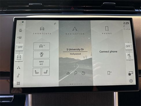 Used 2025 Land Rover Range Rover Long Wheelbase SE image 23