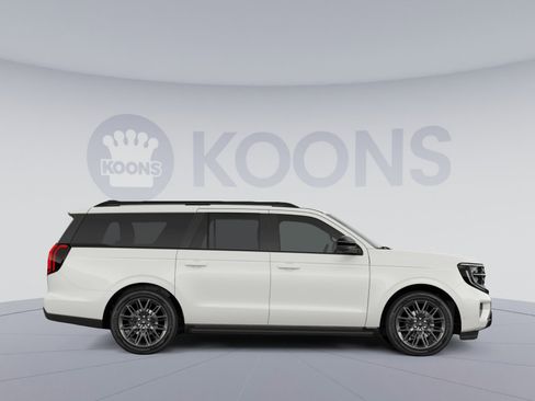 New 2026 Ford Expedition Max Platinum w/ Stealth Appearance Package image 7