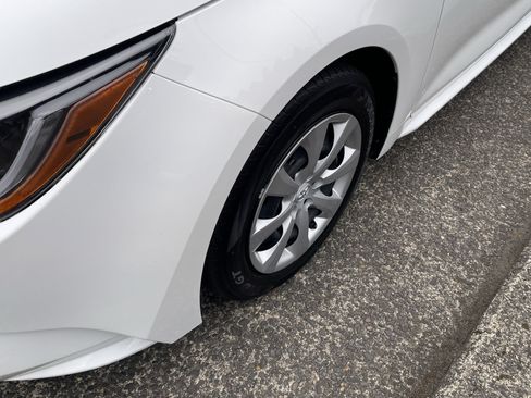 Certified 2023 Toyota Corolla LE w/ Carpet Mat Package (TMS) FWD image 9