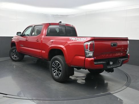 Used 2022 Toyota Tacoma TRD Sport w/ Technology Package AWD/4WD image 22
