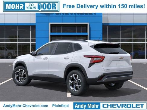 New 2026 Chevrolet Trax LT w/ Driver Confidence Package image 3