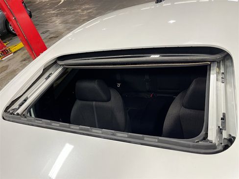 Used 2025 Honda Accord Sport image 21