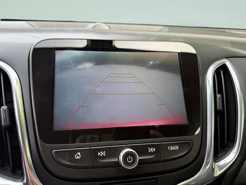 Used 2018 Chevrolet Equinox LT w/ Sun & Infotainment Package AWD/4WD image 11