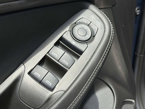 Used 2024 Buick Encore GX Avenir AWD/4WD image 15