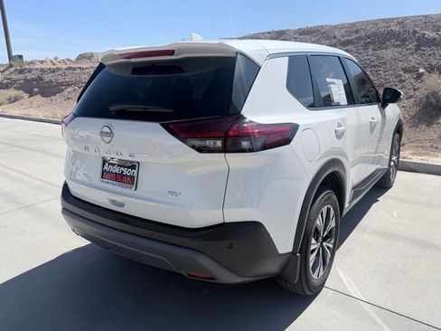 Certified 2023 Nissan Rogue SV FWD image 8