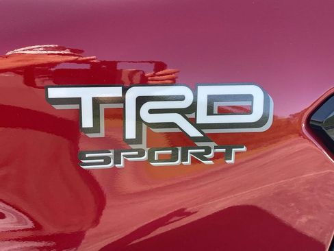Used 2025 Toyota Tacoma TRD Sport AWD/4WD image 9
