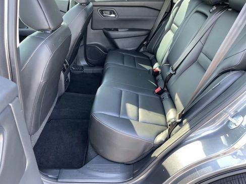 Used 2024 Nissan Rogue SL w/ SL Premium Package FWD image 12
