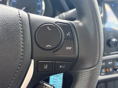 Used 2019 Toyota Corolla LE FWD image 28