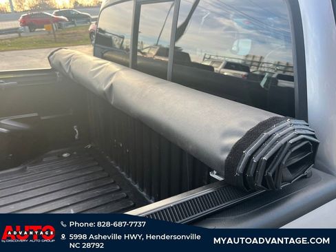 Used 2015 Toyota Tacoma 4x4 Access Cab V6 image 30