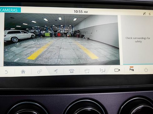 Used 2019 Jaguar F-TYPE P300 image 26