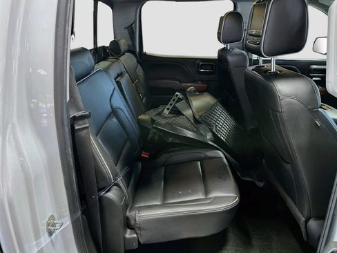 Used 2018 Chevrolet Silverado 1500 High Country AWD/4WD image 28