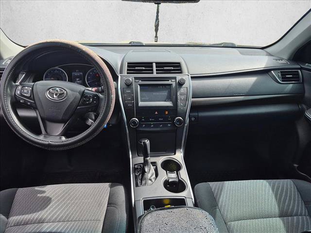 Used 2017 Toyota Camry LE FWD image 15