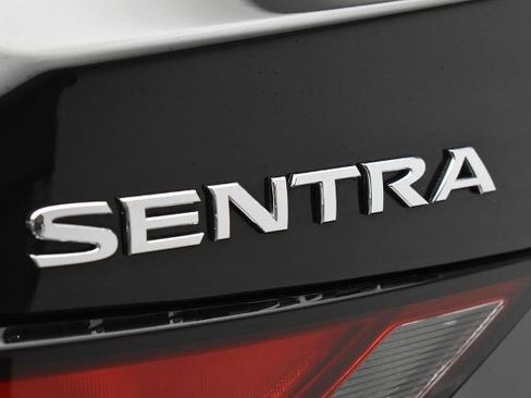 Certified 2023 Nissan Sentra SV FWD image 9