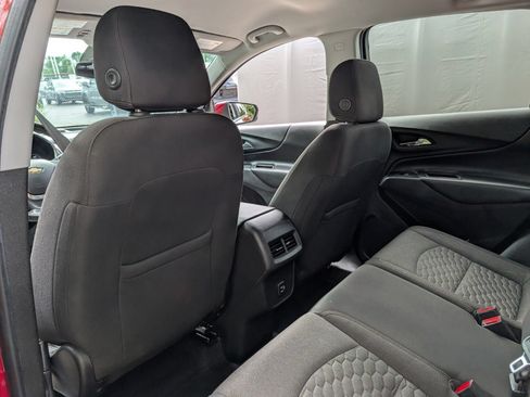 Used 2019 Chevrolet Equinox LT w/ Driver Convenience Package FWD image 18