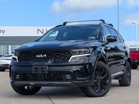 Used 2022 Kia Sorento SX image 2