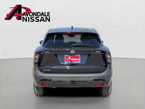 Certified 2025 Nissan Kicks SV FWD image 4