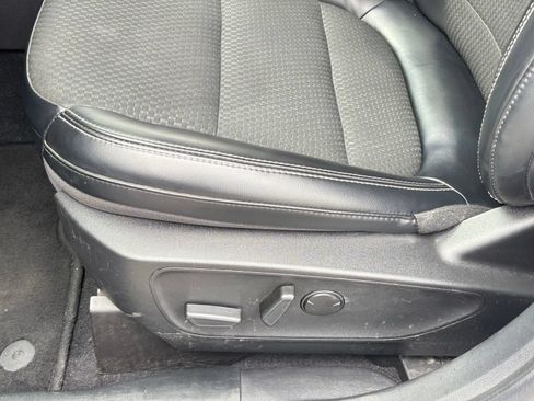 Used 2023 Ford Escape SE FWD image 15