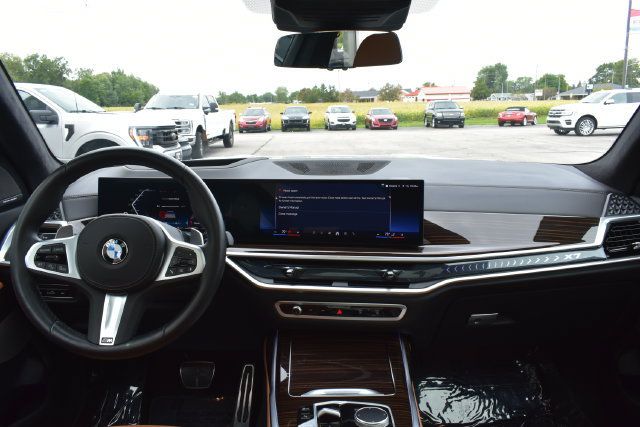 Used 2026 BMW X7 xDrive40i AWD/4WD image 46