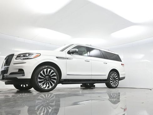 Used 2023 Lincoln Navigator L Black Label AWD/4WD image 70