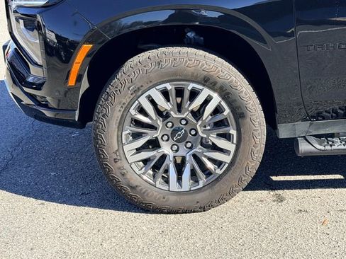 Used 2025 Chevrolet Tahoe Z71 image 9