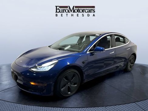 Used 2020 Tesla Model 3 Standard Range Plus RWD image 1