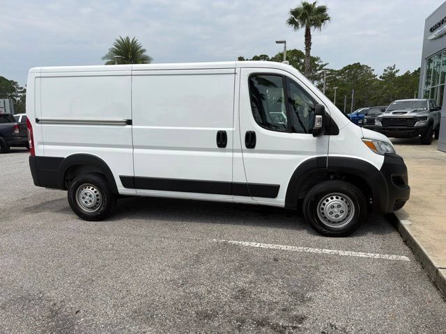 Used 2025 RAM ProMaster 2500 w/ Convenience Group FWD image 5