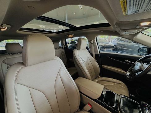Used 2023 Lincoln Nautilus Reserve FWD image 40