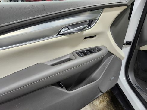 Used 2021 Cadillac XT5 Premium Luxury image 18