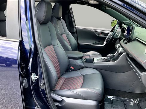 Used 2023 Toyota RAV4 XSE w/ Weather Package AWD/4WD image 9
