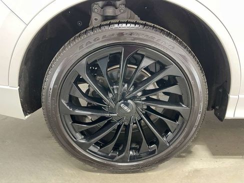 Used 2024 Lincoln Aviator Reserve w/ Equipment Group 201A AWD/4WD image 7