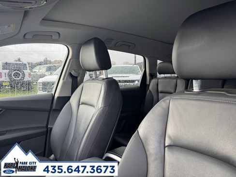 Used 2022 Audi Q7 3.0T Premium image 11