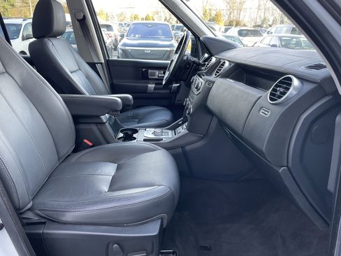 Used 2016 Land Rover LR4 HSE LUX image 15