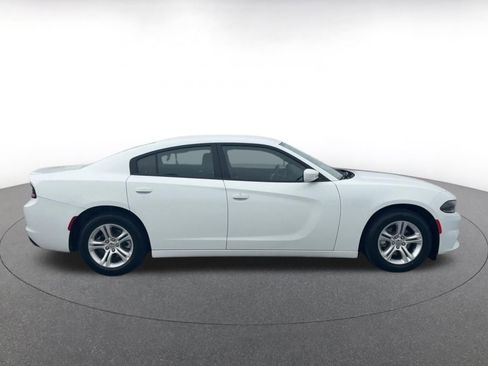 Used 2022 Dodge Charger SXT image 16